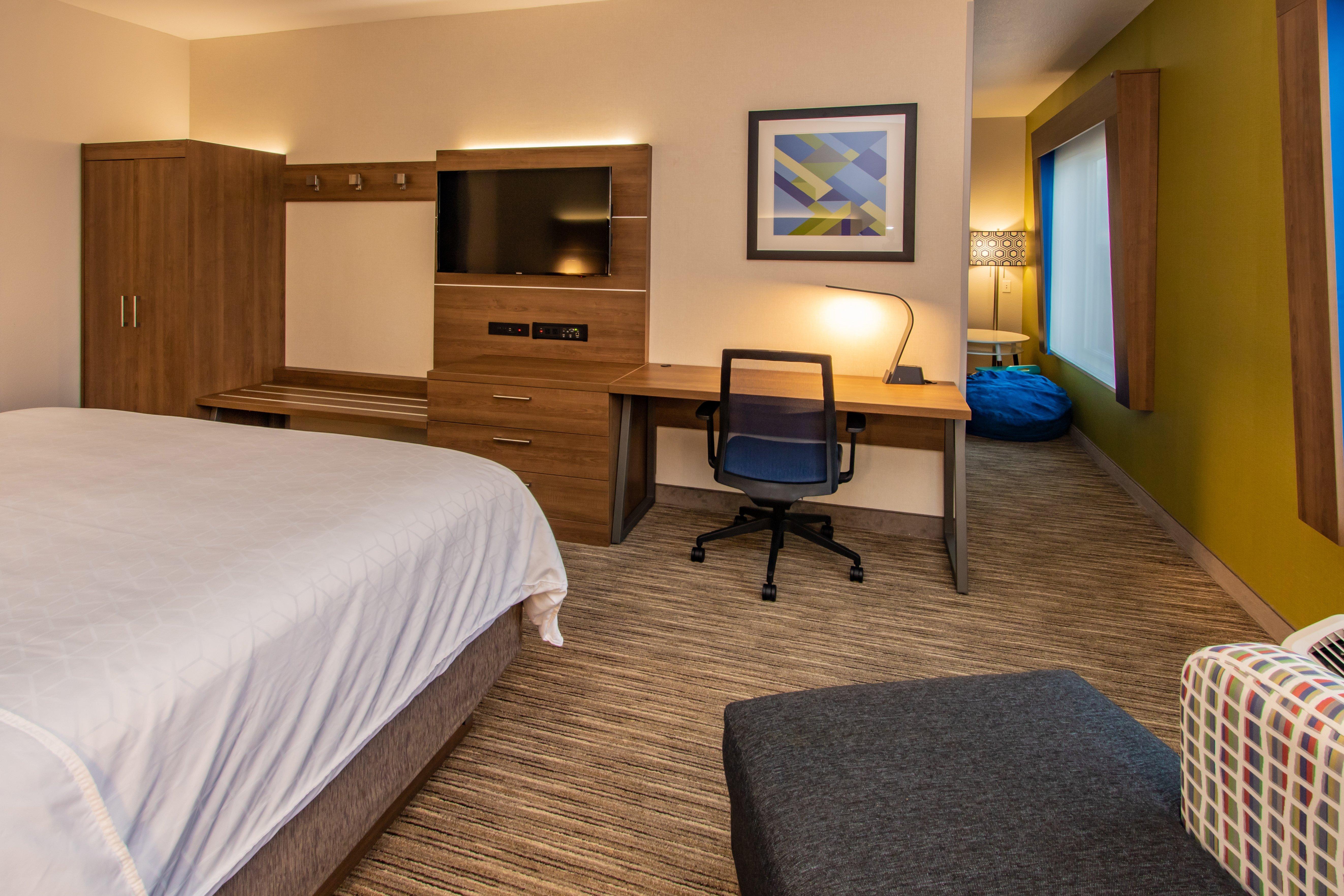 Holiday Inn Express Hotel & Suites Roseville - Galleria Area By Ihg Экстерьер фото