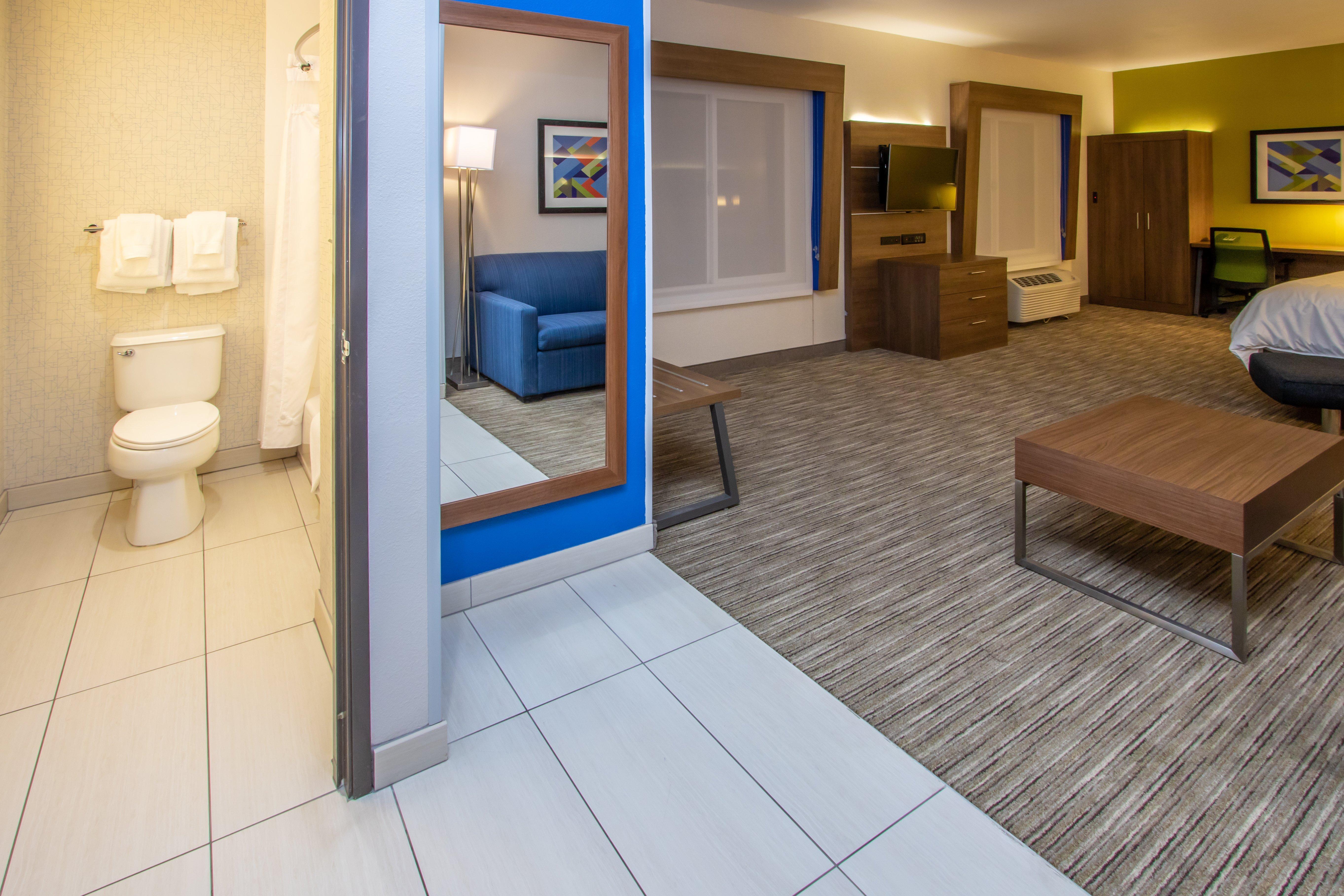 Holiday Inn Express Hotel & Suites Roseville - Galleria Area By Ihg Экстерьер фото