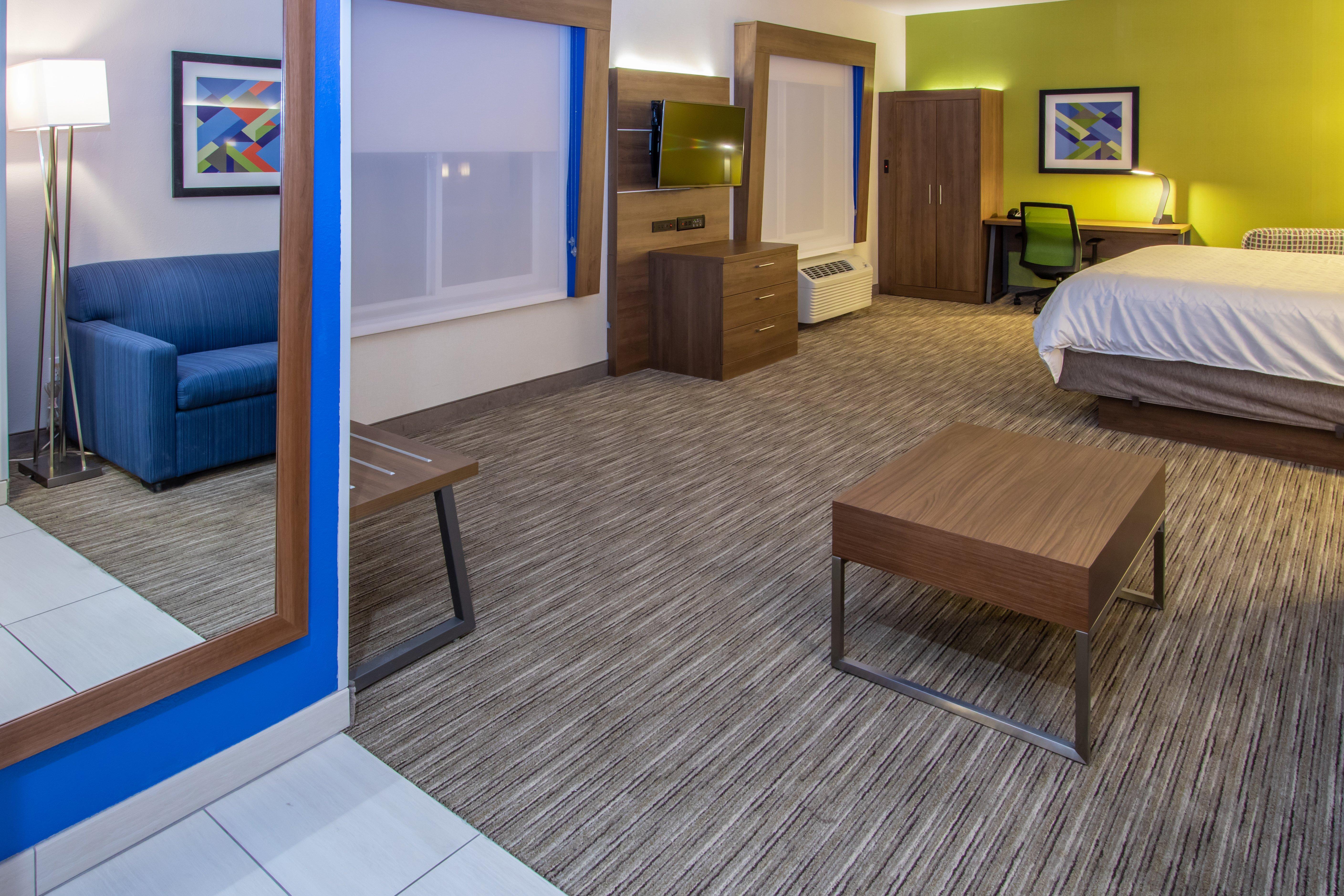 Holiday Inn Express Hotel & Suites Roseville - Galleria Area By Ihg Экстерьер фото