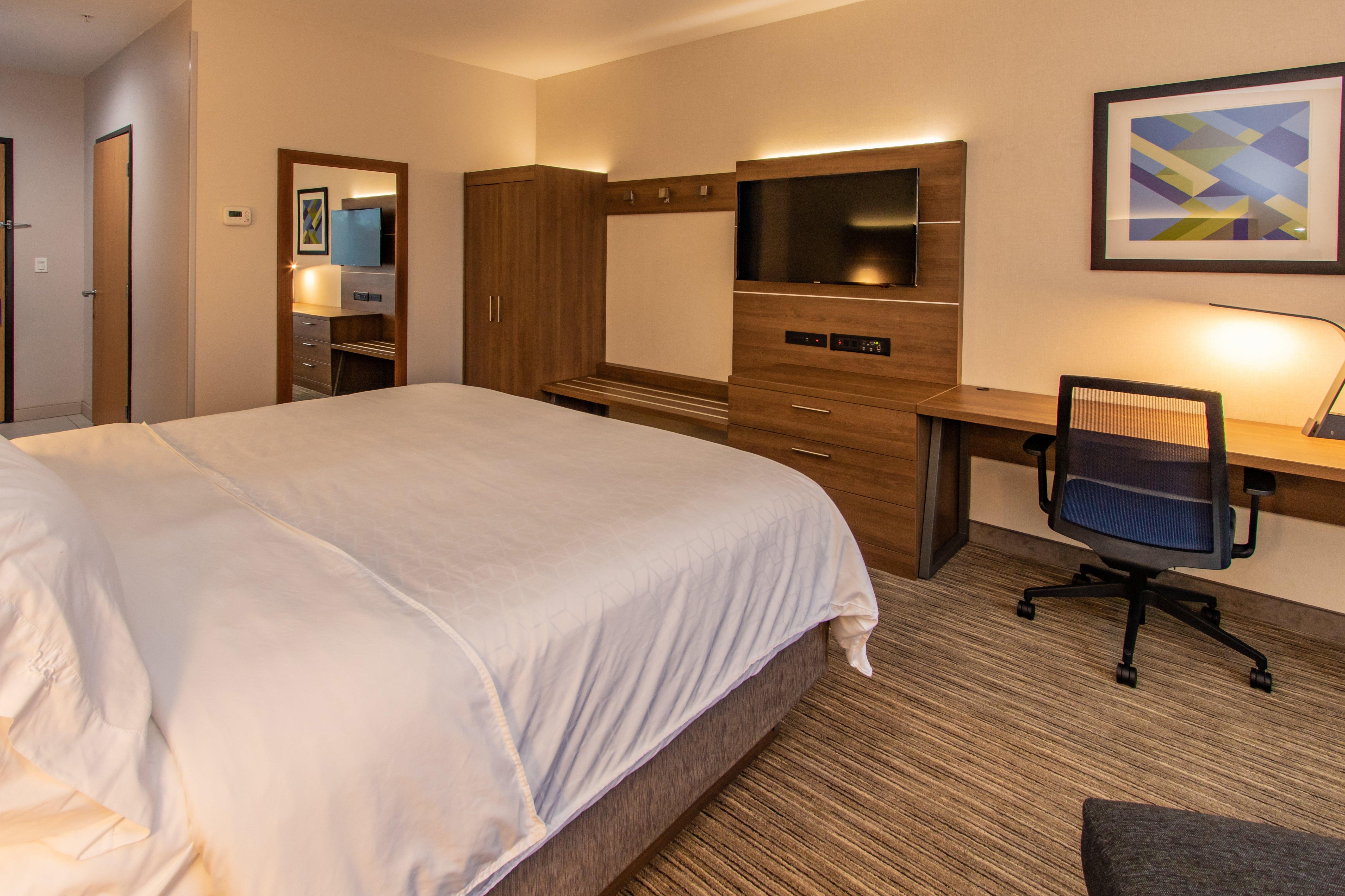 Holiday Inn Express Hotel & Suites Roseville - Galleria Area, An Ihg Hotel Экстерьер фото