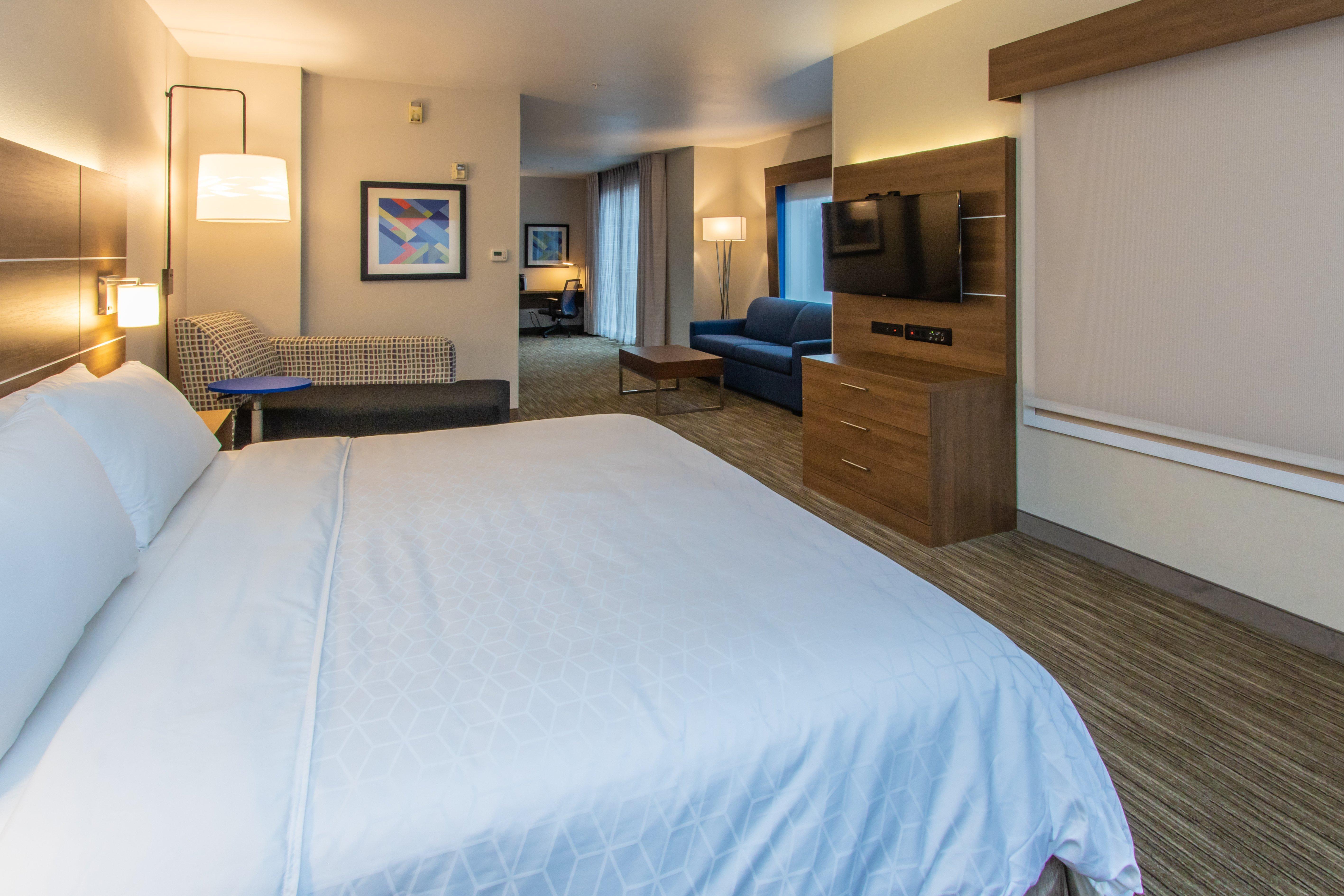 Holiday Inn Express Hotel & Suites Roseville - Galleria Area By Ihg Экстерьер фото