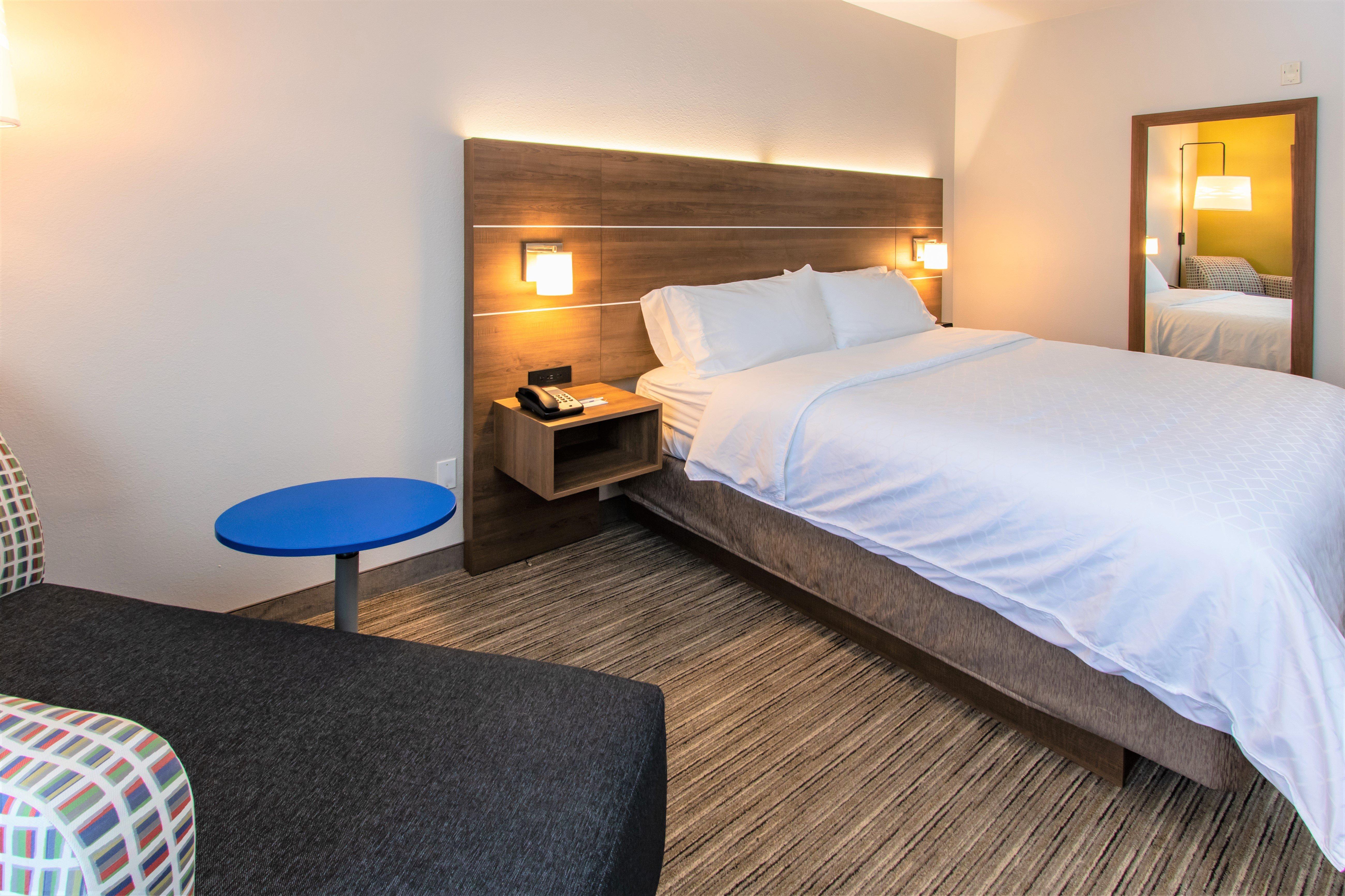 Holiday Inn Express Hotel & Suites Roseville - Galleria Area By Ihg Экстерьер фото