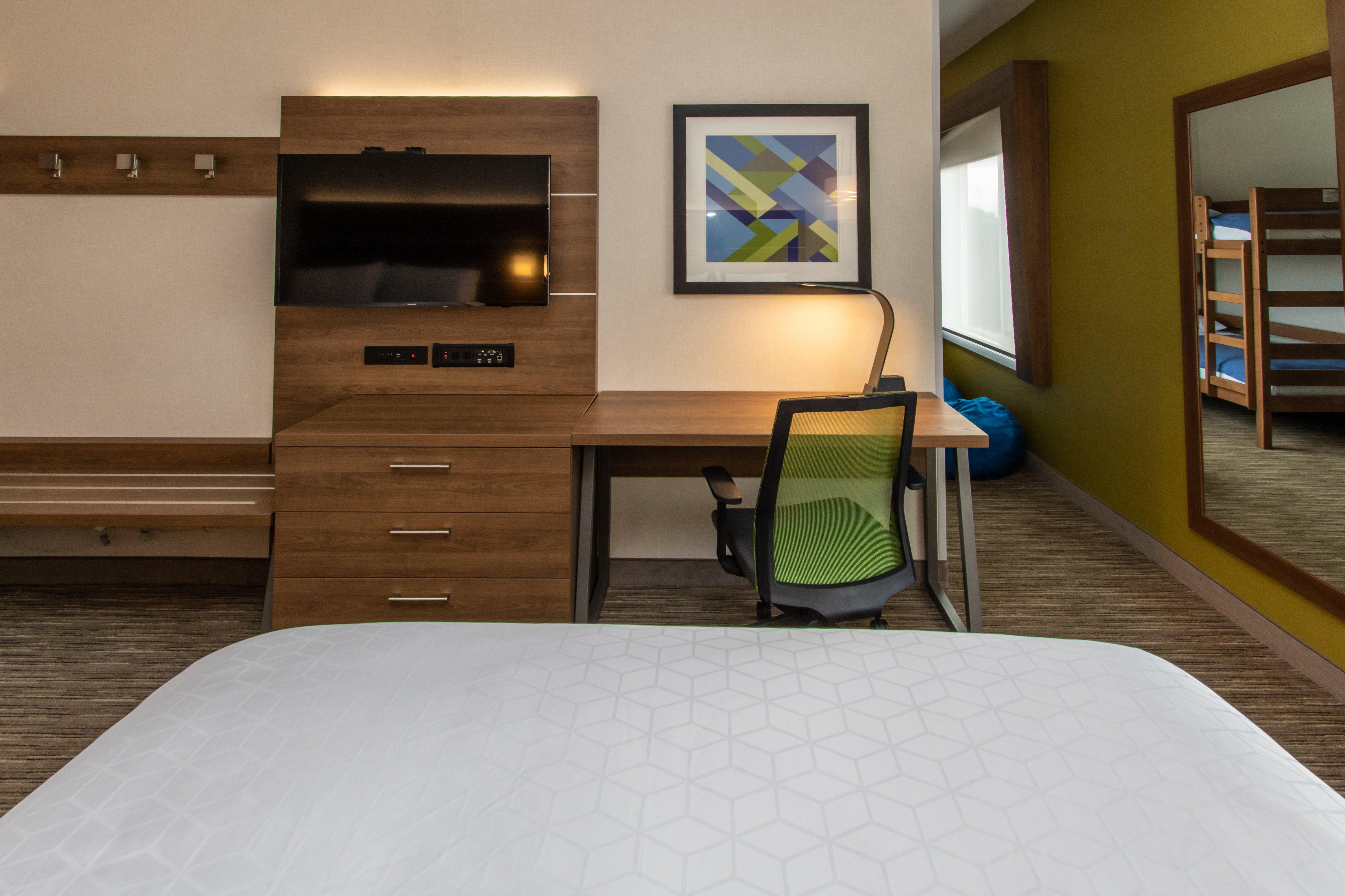Holiday Inn Express Hotel & Suites Roseville - Galleria Area By Ihg Экстерьер фото