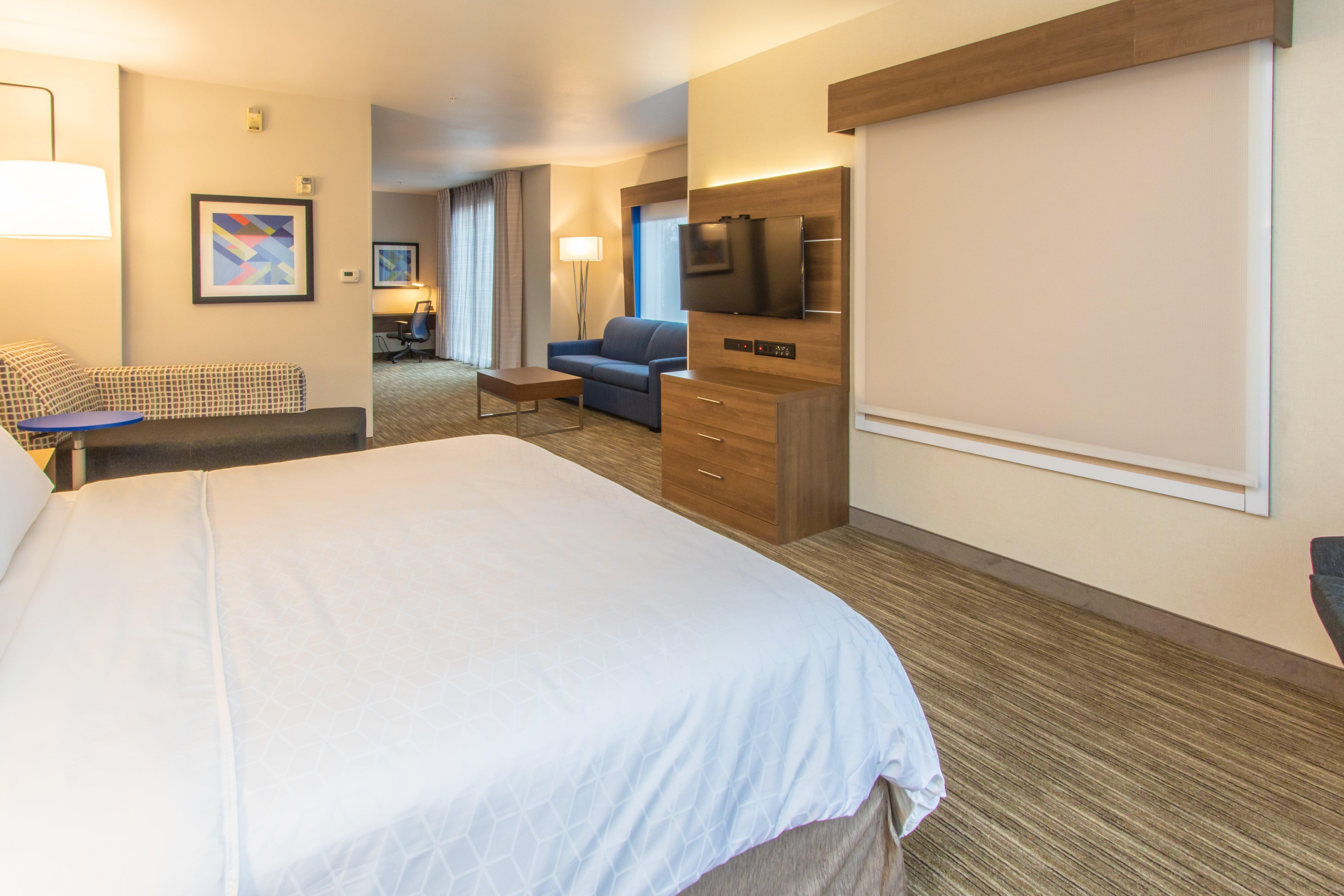 Holiday Inn Express Hotel & Suites Roseville - Galleria Area By Ihg Экстерьер фото
