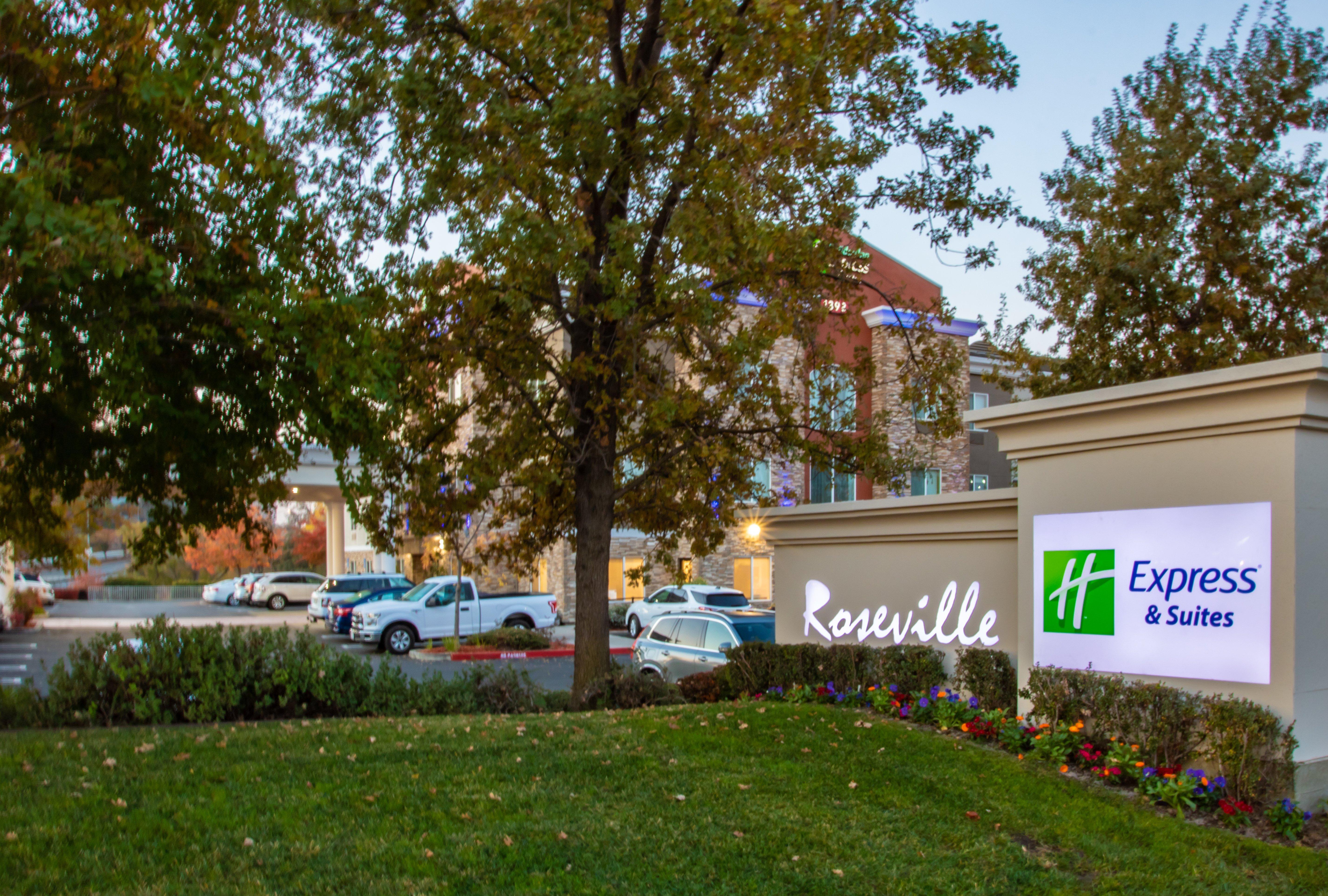 Holiday Inn Express Hotel & Suites Roseville - Galleria Area By Ihg Экстерьер фото