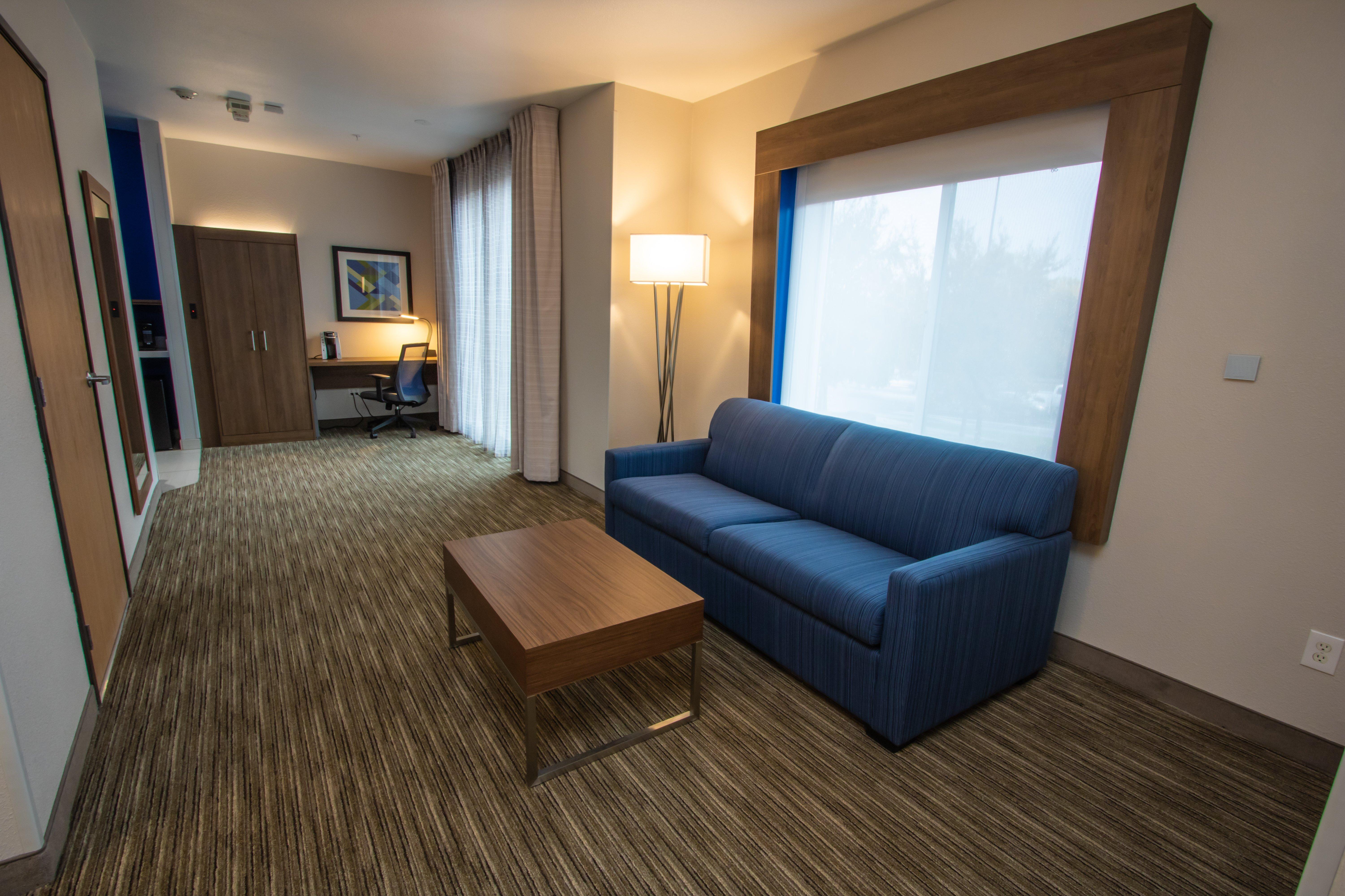 Holiday Inn Express Hotel & Suites Roseville - Galleria Area, An Ihg Hotel Экстерьер фото