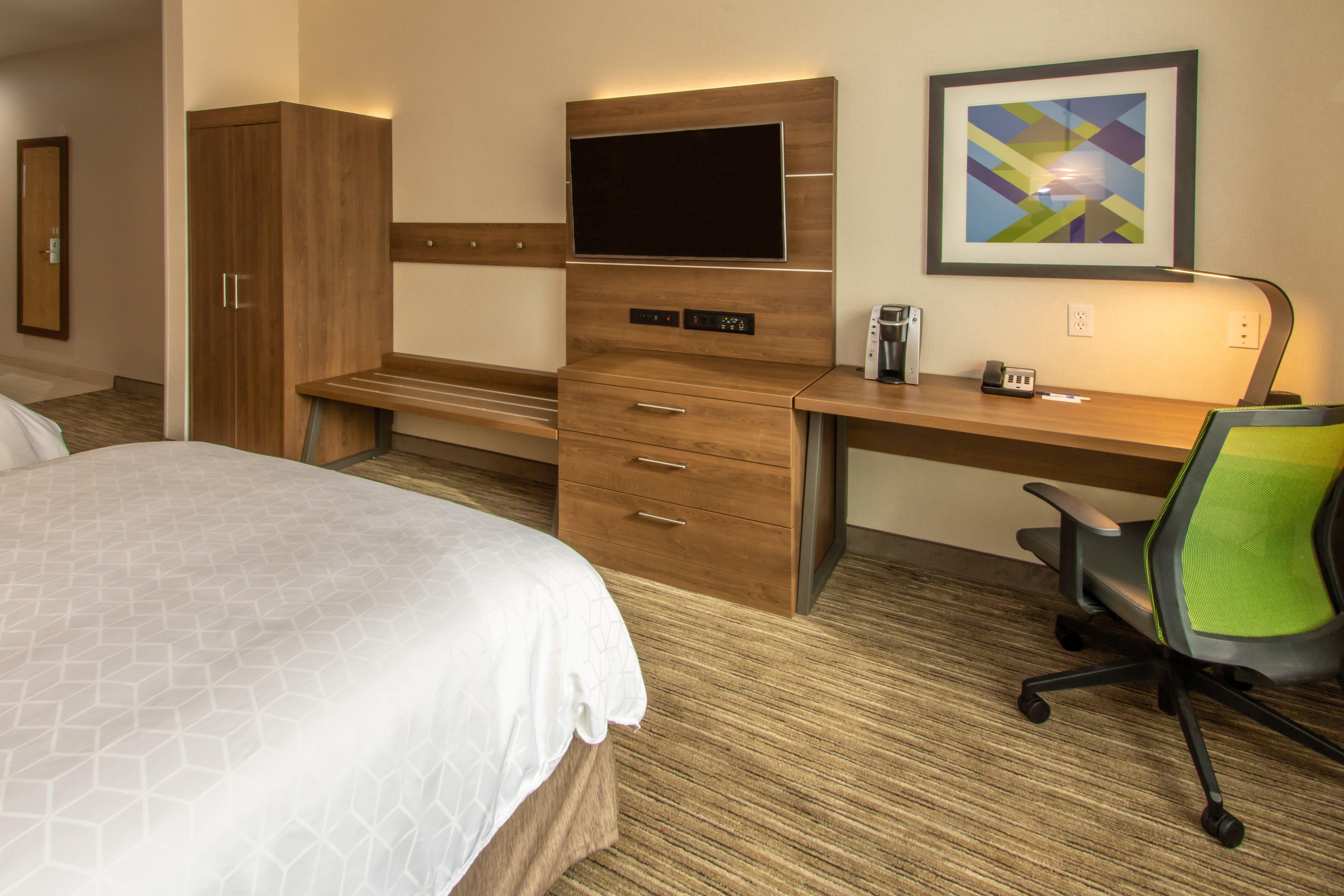 Holiday Inn Express Hotel & Suites Roseville - Galleria Area By Ihg Экстерьер фото