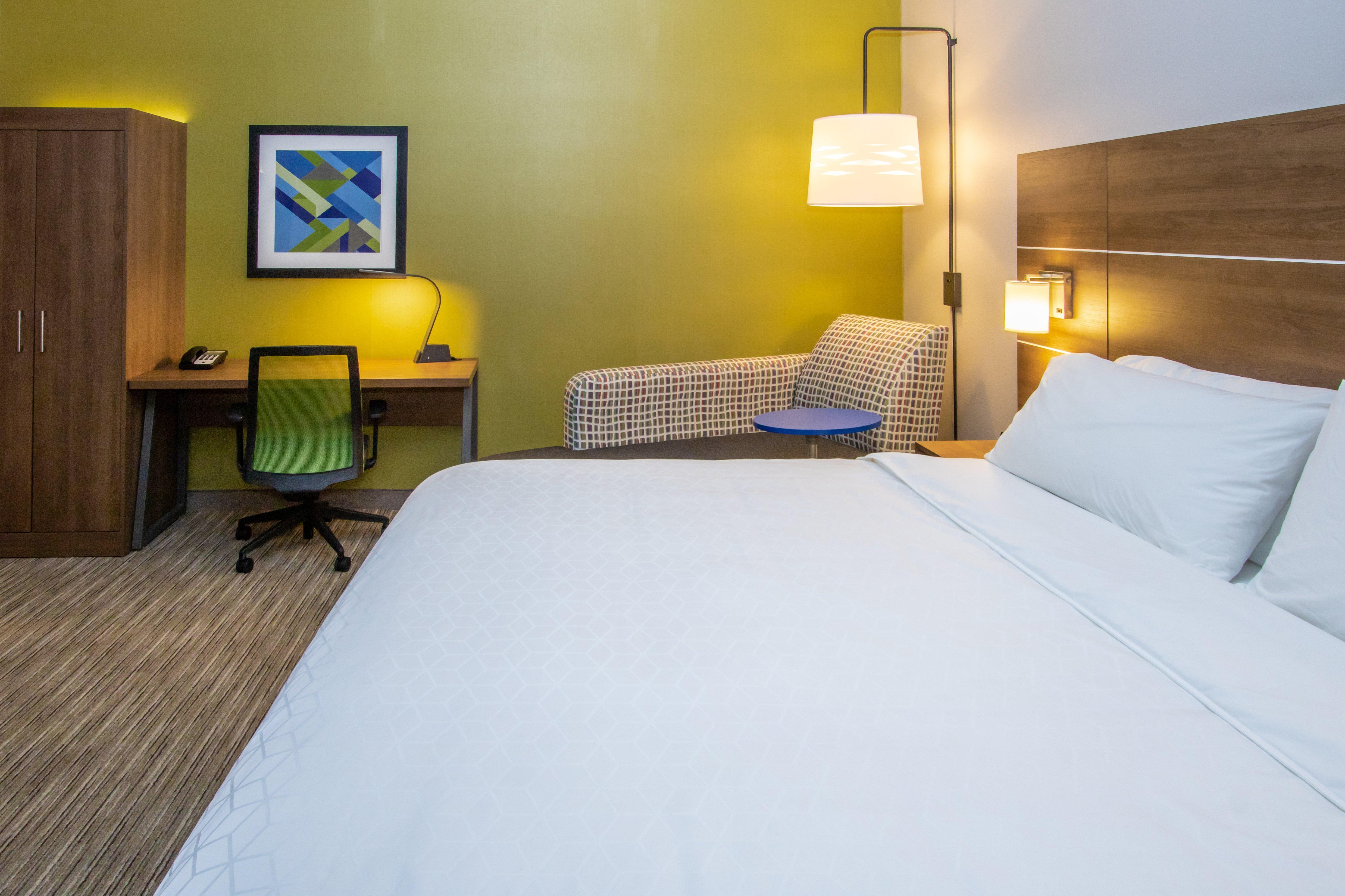 Holiday Inn Express Hotel & Suites Roseville - Galleria Area By Ihg Экстерьер фото